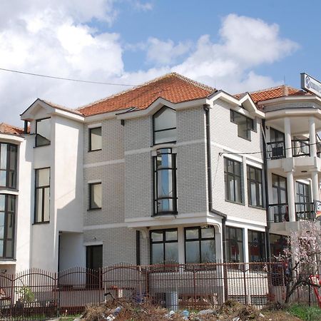 M Garni Hotel Вране Экстерьер фото