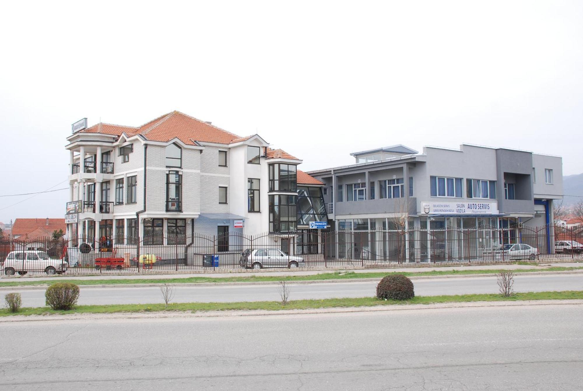 M Garni Hotel Вране Экстерьер фото