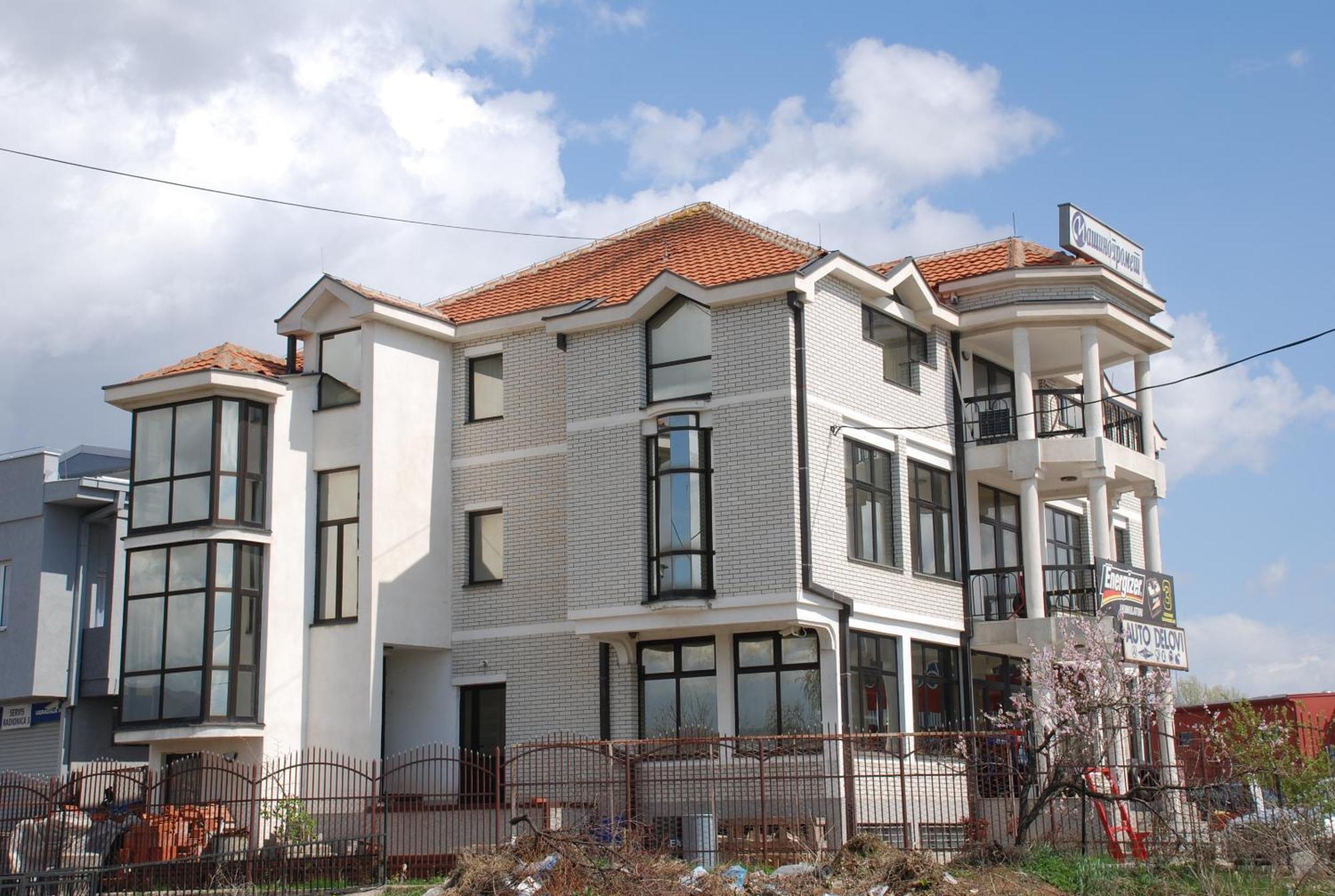 M Garni Hotel Вране Экстерьер фото