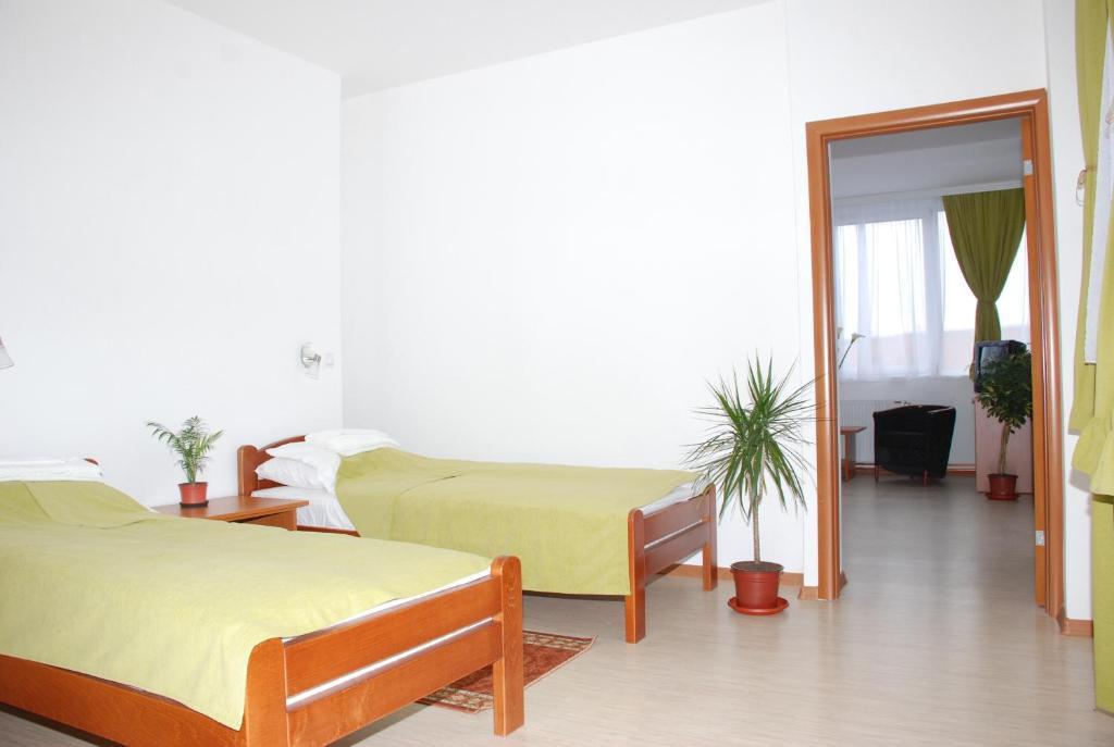 M Garni Hotel Вране Номер фото