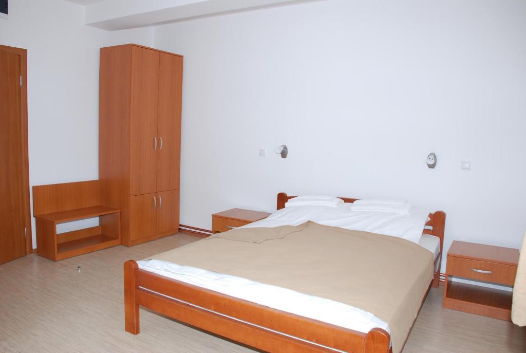 M Garni Hotel Вране Номер фото